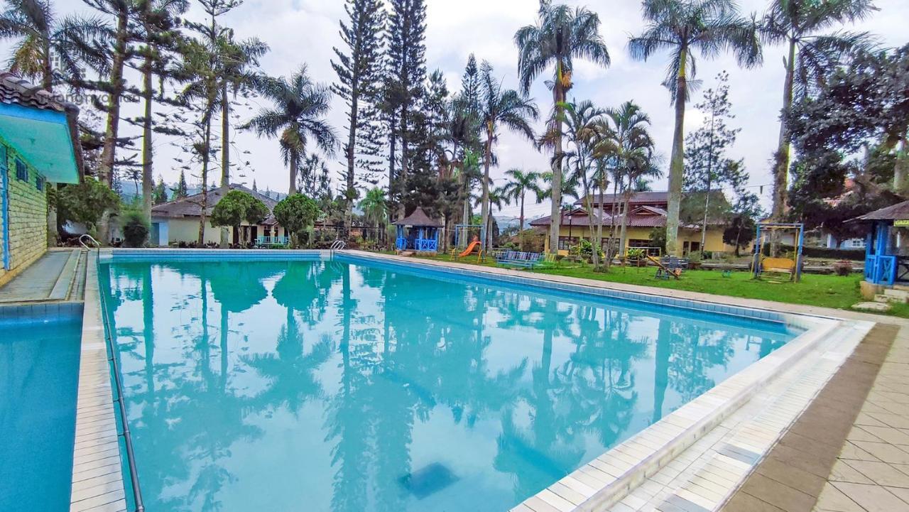 Sukanagalih Resort By Ruang Nyaman Cimacan Kültér fotó
